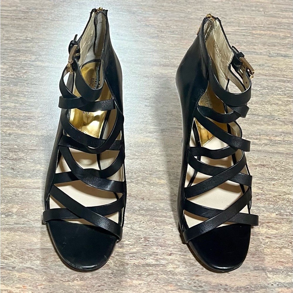 Michael Kors heeled leather sandals. - Picture 2 of 16